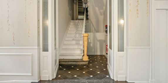 Appartement te huur in Gent voor € 1.950 met 2 slaapkamers - foto 2