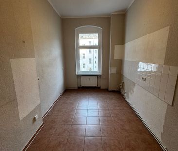 Charmante 3,5-Zimmer-Altbauwohnung mit Balkon in bester Lage - Photo 3