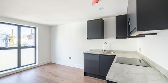 1 bedroom flat to rent - Photo 2