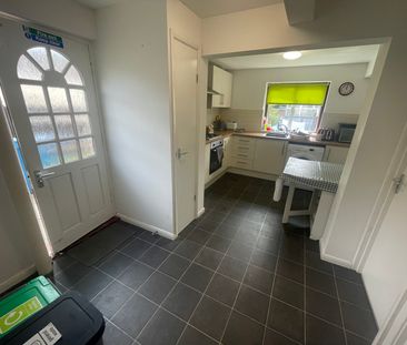 Sheffield Walk Room 4 - Photo 3