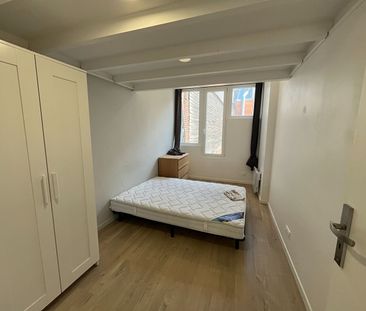 Location Appartement 5 pièces 68m² LILLE 59000 - Photo 4
