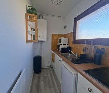 Location Appartement 1 pièce 28m² BORDEAUX 33000 - Photo 3