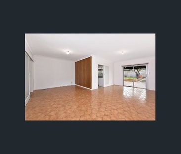Spacious Three-Bedroom Home in a Convenient Keilor East Location - Photo 1