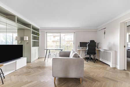 Thorney Crescent, Battersea Park, SW11, London - Photo 2