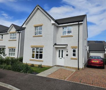 4 bedroom detached house to rent - Photo 4