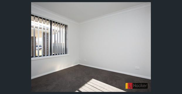 Modern Two Bedroom Home - Photo 1