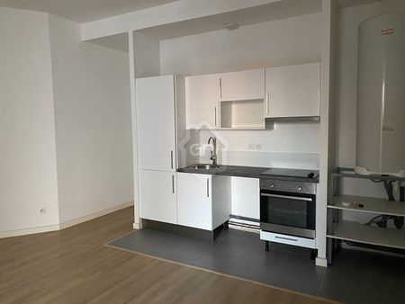 Location Appartement 3 pièces 49m² - Photo 3