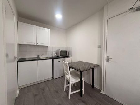 Studio to rent - Photo 4