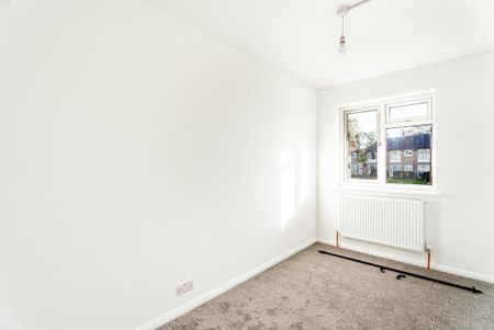 3 bedroom maisonette to rent - Photo 5