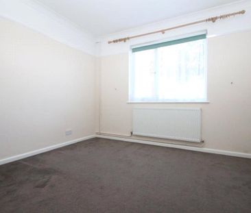 3 bedroom bungalow to rent - Photo 3