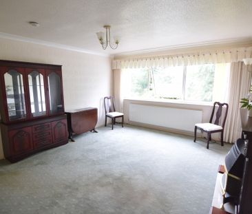 To Let 2 Bed Apartment - Photo 2