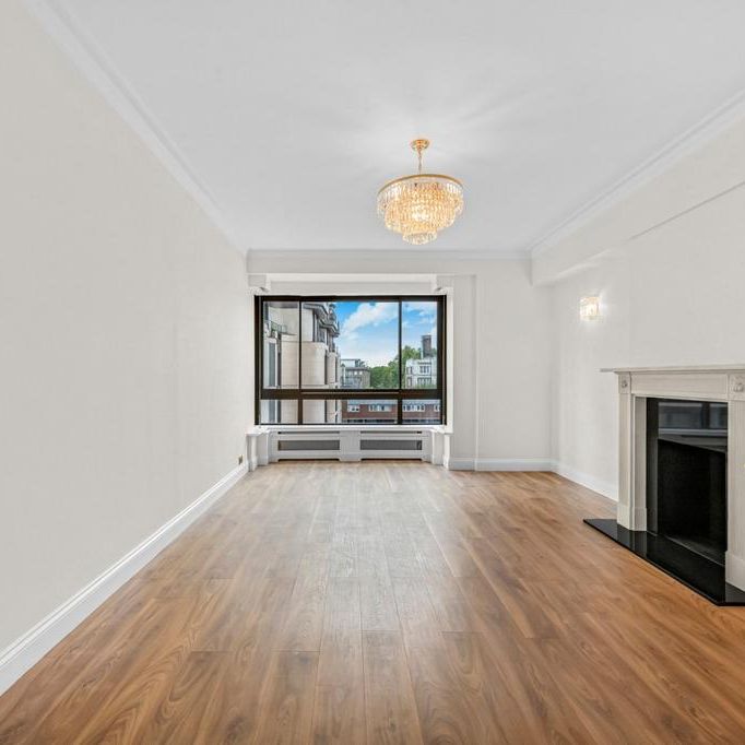 4 bedroom flat to rent - Photo 1