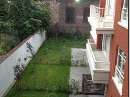 ETTERBEEK: APPARTEMENT MEUBLE 2 CHAMBRES - Etterbeek - Photo 3