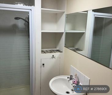 1 bedroom flat to rent - Photo 6