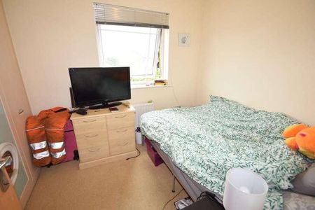 Drayton St, Hulme, Manchester, M15 - Photo 5