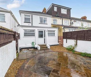 Whitworth Close, Gosport, PO12 - Photo 1