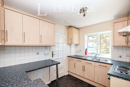 2 bedroom detached to rent Sunny Close - Photo 2