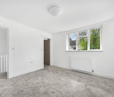 Highcombe London SE7 - Photo 3