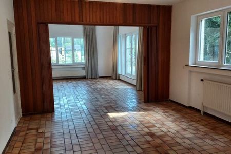 Maison atypique sur un terrain de ± 5.600 m² - Photo 2