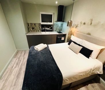 Studio Flat, Buckleigh Road, SW16 - Photo 2