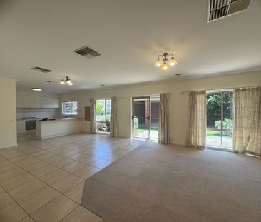 Modern Three-Bedroom Home in a Beautiful Tree-Lined Street - Photo 2