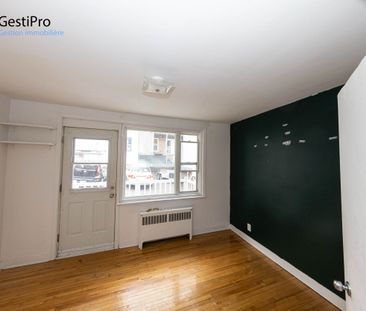 630 Chouinard - Photo 2