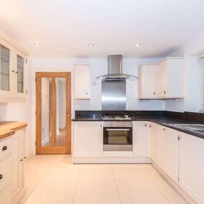 Meredun Close, Hursley, Winchester, SO21 - Photo 1