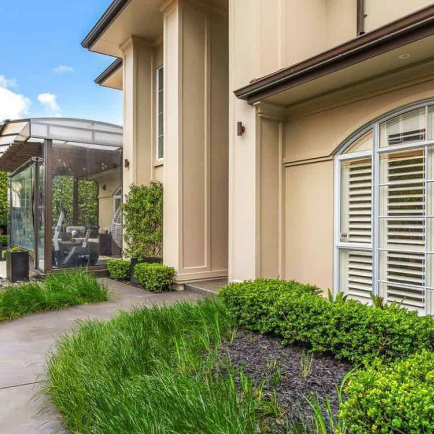 Luxury Home - Photo 1