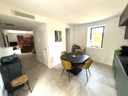 Location Appartement 3 pièces 109m² BOUC BEL AIR 13320 - Photo 3