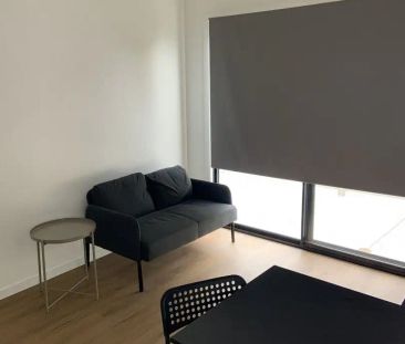 “Modern Spacious One Bedroom Unit – Fully Furnished, All Bills Incl... - Photo 1