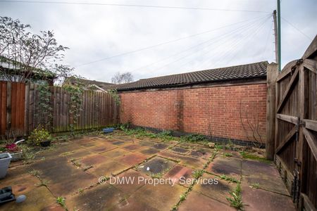 Lenton Manor, Nottingham - Photo 5