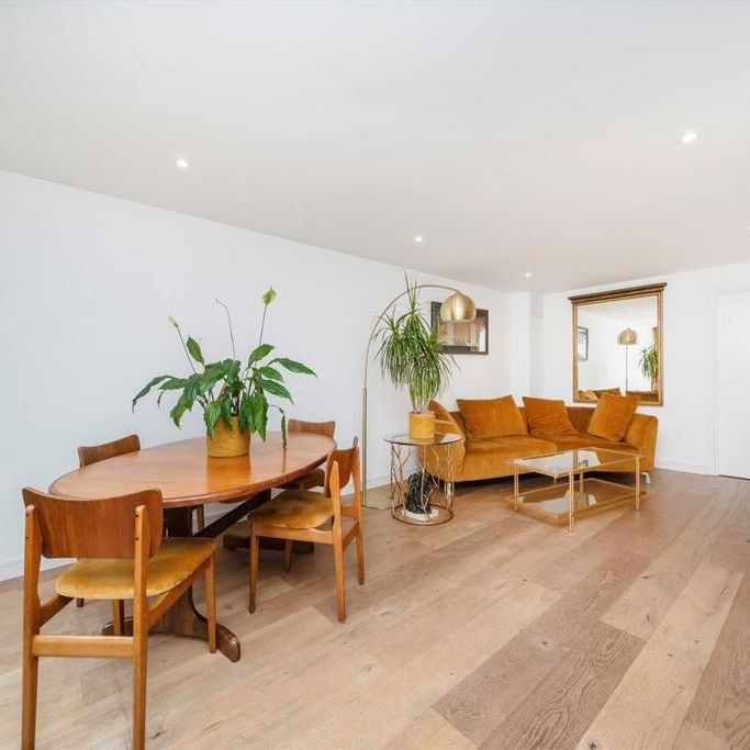 2 bedroom maisonette to rent - Photo 1
