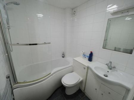 1 bedroom Apartment to rent - Photo 5