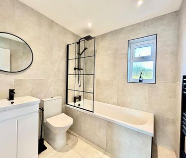 3 bedroom end of terrace house to rent - Photo 5