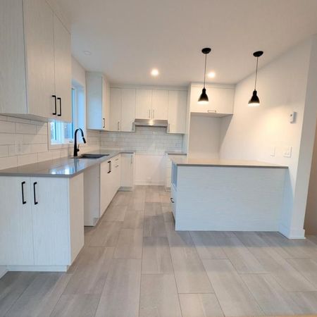 Nouvelle construction Condo 3 1/2 Longueuil Rive-Sud Montérégie - Photo 4