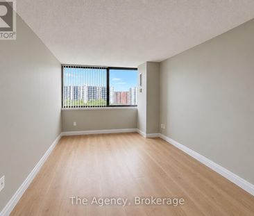 810 - 2200 SHEROBEE ROAD, Mississauga, Ontario, L5A3Y3 - Photo 4
