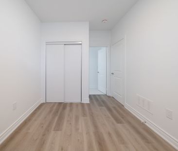 For Lease - 2052 Pharmacy Avenue Unit# 2, Toronto, Ontario - Photo 2