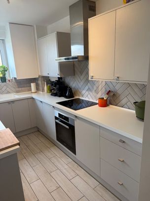 2 Bed Flat, Greenwich, SE10 - Photo 1