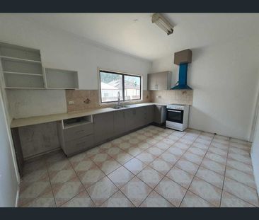2/31 Vale Street, Canley Vale, NSW 2166 - Photo 6