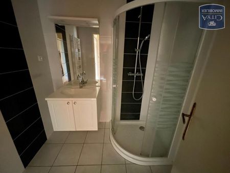 Location Appartement 2 pièces 63m² BOURG EN BRESSE 01000 - Photo 5