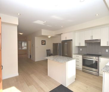 For Lease - 88 William Duncan Road, Toronto, Ontario - Photo 4