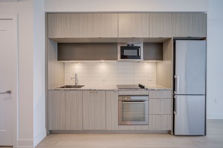 For Lease - 575 Bloor Street Unit# 2205, Toronto, Ontario - Photo 5