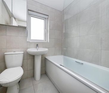 51 Castlerobin Road, Belvoir Park, Belfast, BT8 7DX - Photo 4