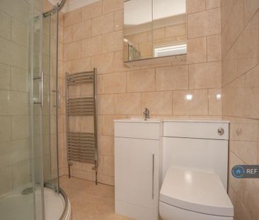 1 bedroom in a house share to rent - Photo 6