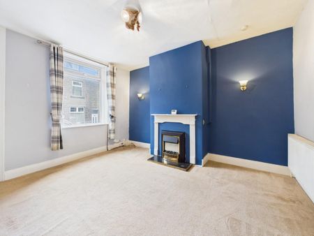 2 bedroom House To Let - Photo 2
