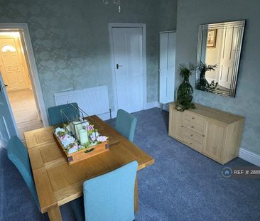 3 bedroom terraced house to rent - Photo 3