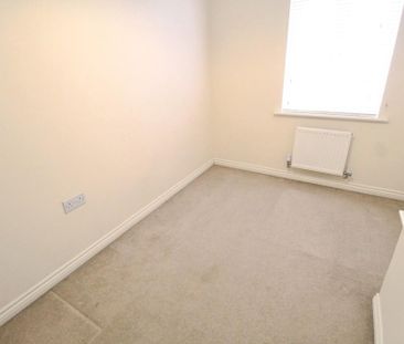 2 bedroom maisonette to rent - Photo 4