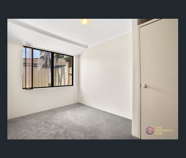 EASY-CARE FAMILY HOME IN A PRIME COASTAL LOCATION - Photo 6