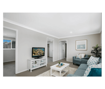 Freshly Updated Modern Home in Prime Thornlands Location - Photo 5