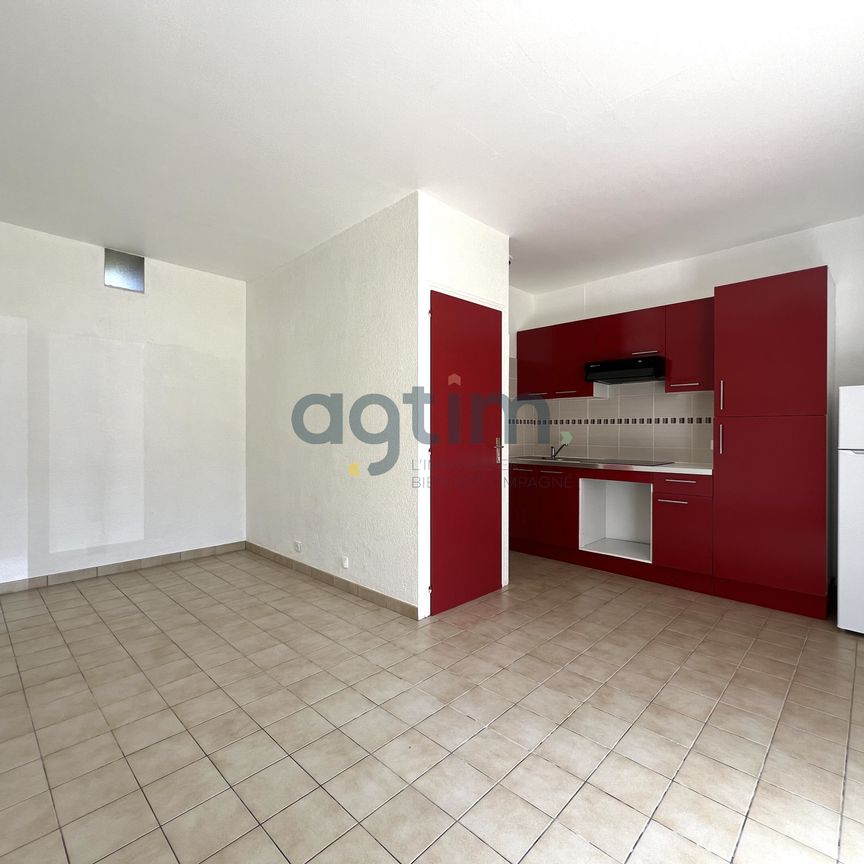 Location Appartement 1 pièce 24m² LA ROCHE SUR YON 85000 - Photo 1
